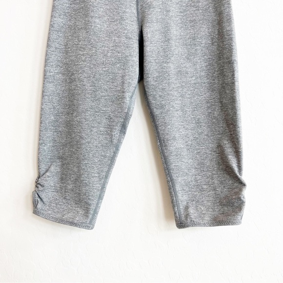 Lululemon Women’s Dhanurasana Crop Leggings Heathered Grey Ruched Side Cutout 6 - Picture 3 of 7